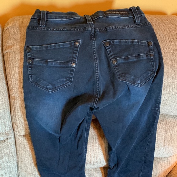 Rock & Republic dark indigo, stretchy, skinny jeans sz4 in good condition - Picture 5 of 7